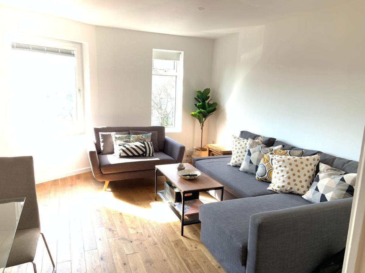 Вилла Exeter City Centre Entire House With Parking Экстерьер фото